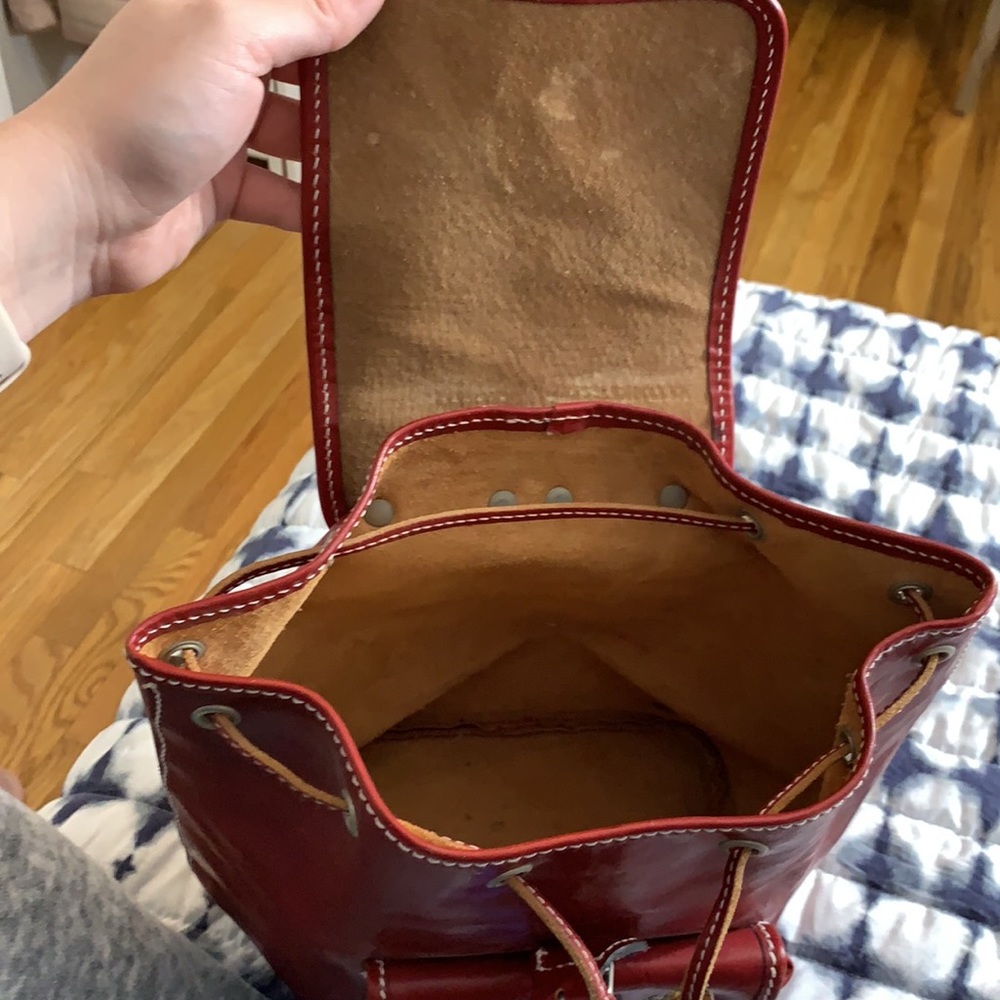 Handmade Italian Leather Backpack - Picture 13 of 14